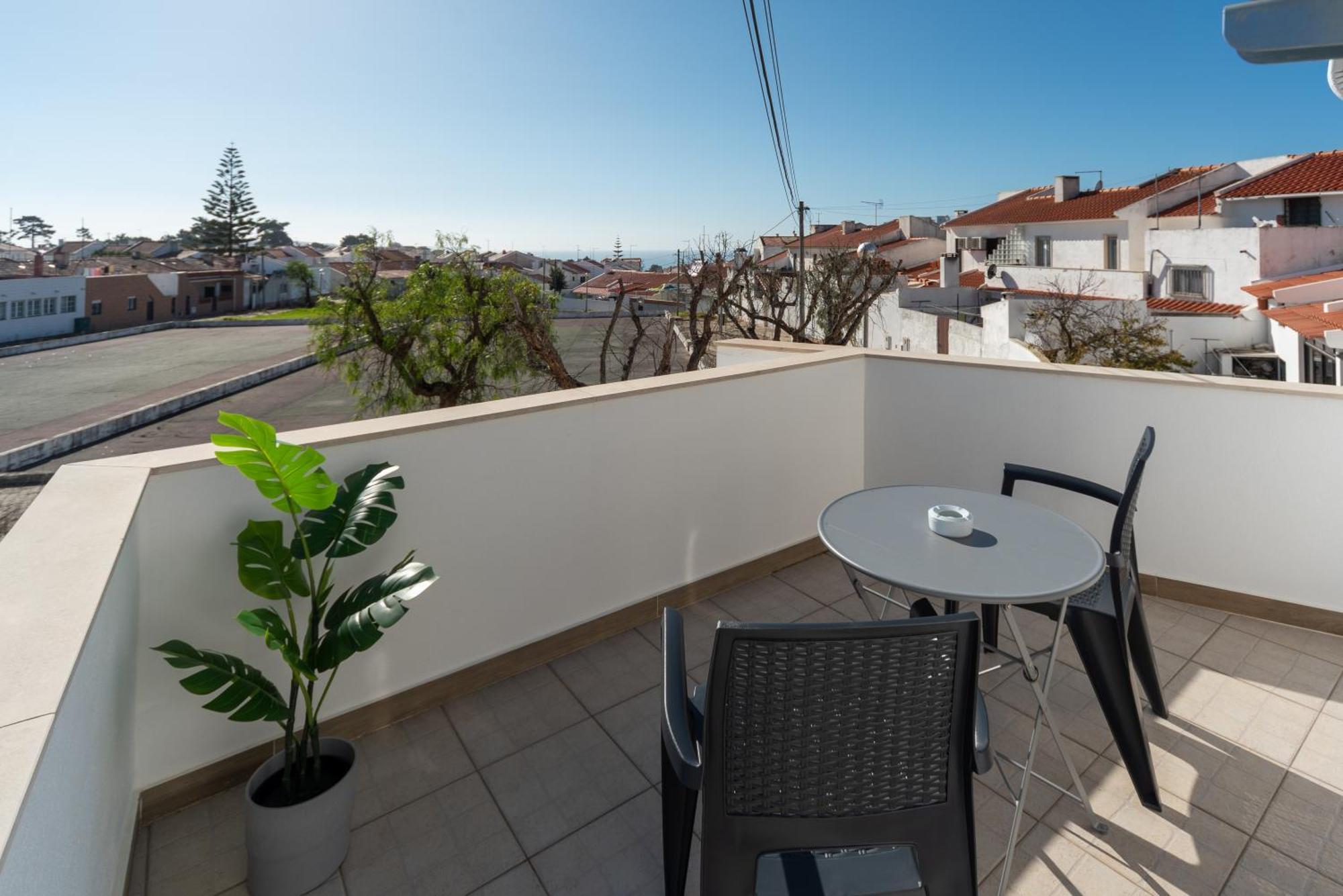 Fika Guest House Nazaré Extérieur photo